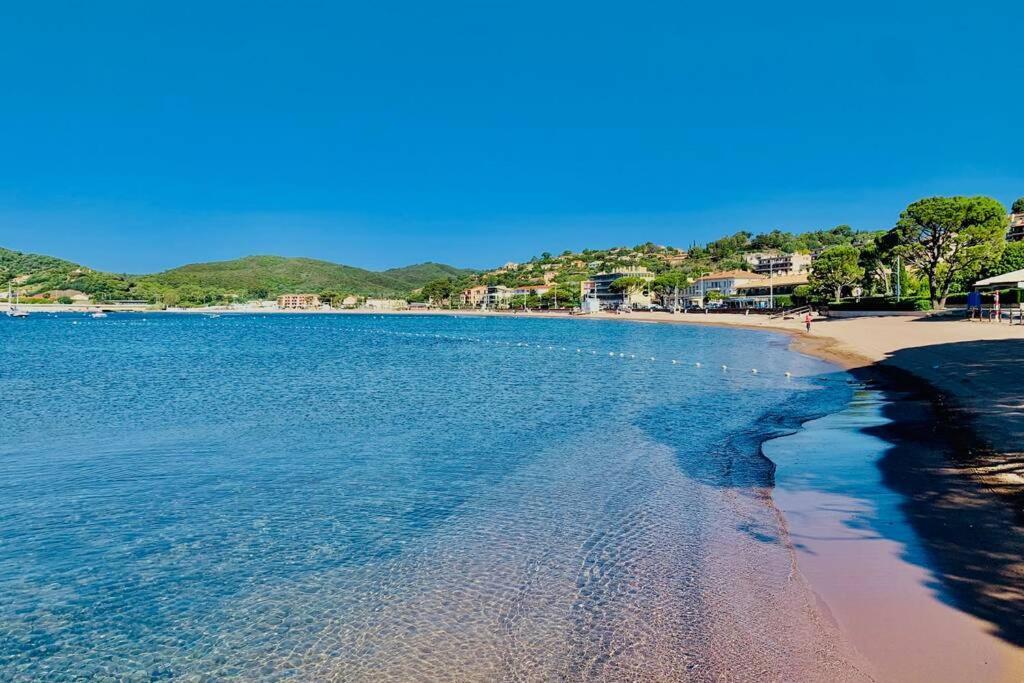 Superbe 4 Couchages Avec Terrasse - Clim - 50m De La Apartment Saint-Raphael (Var)